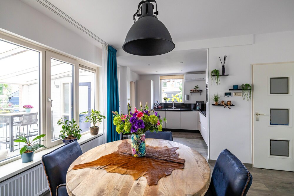 Violenstraat 64, 9404 SV Assen - € 350.000 k.k. - Boekholt & partners makelaars Assen