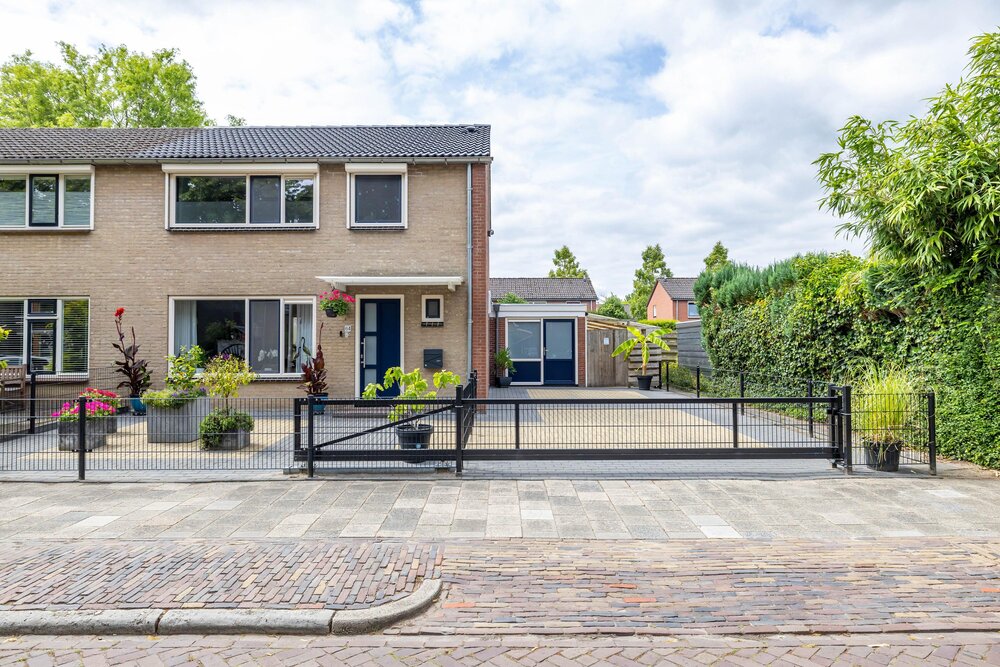 Violenstraat 64, 9404 SV Assen - € 350.000 k.k. - Boekholt & partners makelaars Assen