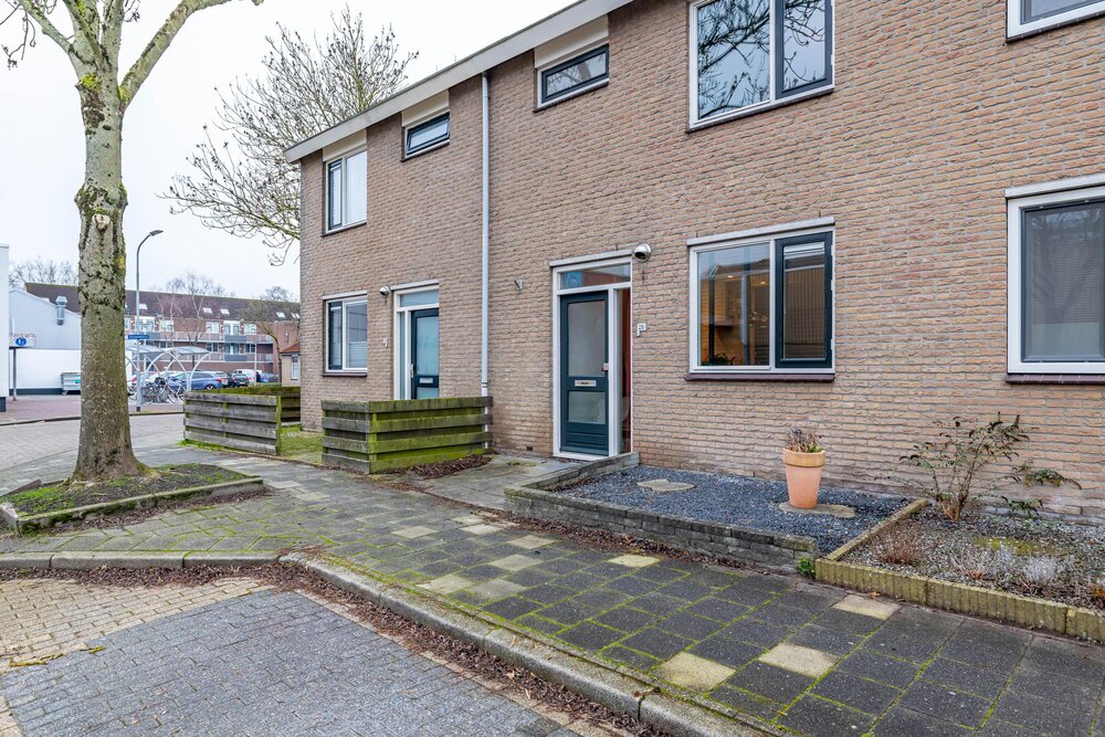 Scharmbarg 26, 9407 EH Assen - € 295.000 k.k. - Boekholt & partners makelaars Assen