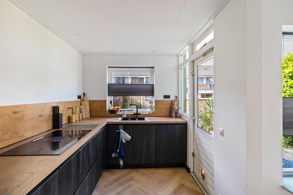 Obrechtlaan 106, 9402 TL Assen - € 325.000 k.k. - Boekholt & partners makelaars Assen