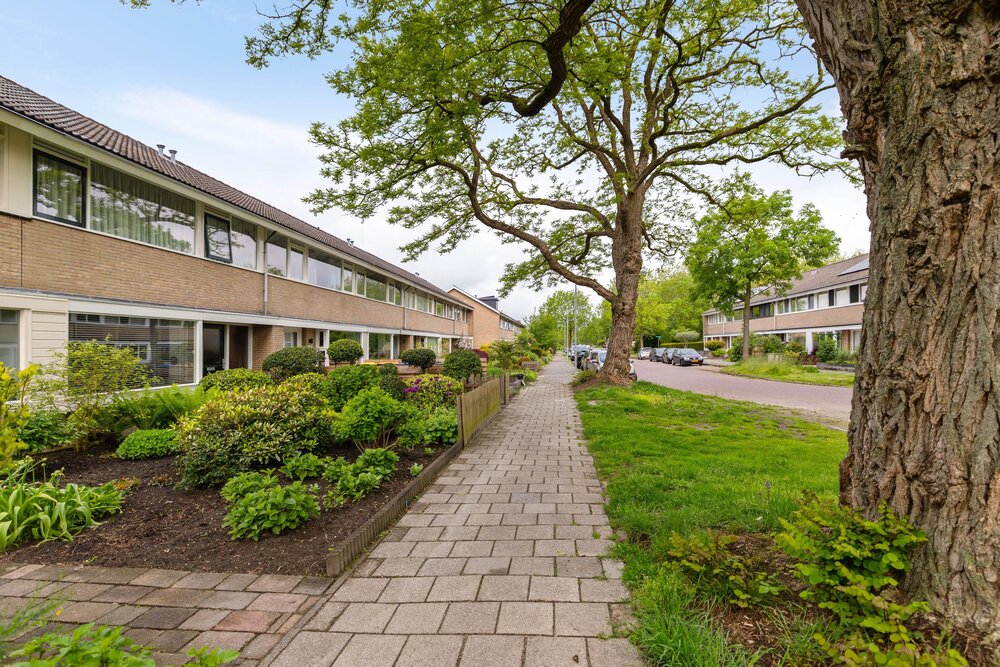 Obrechtlaan 106, 9402 TL Assen - € 325.000 k.k. - Boekholt & partners makelaars Assen